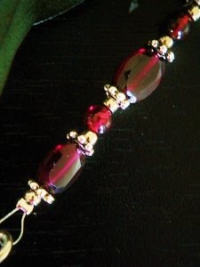 画像3: AAガーネットの携帯ストラップ☆銀色の王冠　天然石アクセサリー　 (3)